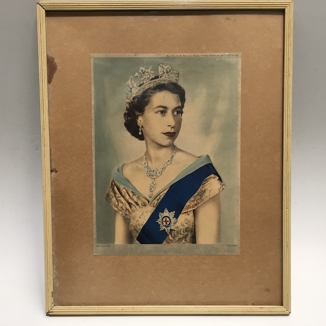 ARTWORK, Portrait - Queen 1950s 40 x 50cm